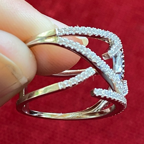 Unique silver ring - Picture 2 of 2